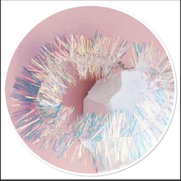 ⭐️ Awesome Iridescent Tinsel Choker ⭐️ - Picture 2 of 4